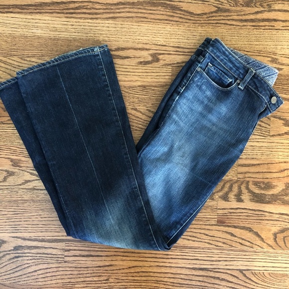 PAIGE Denim - Paige bootcut/wide leg/flare jeans Woman’s size 30